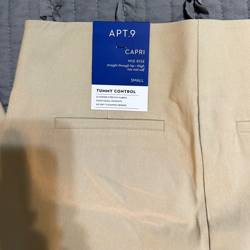 APT.9 Beige Capri Pants